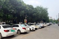 1个充电桩8个码，充电就像开盲盒！起底充电桩扫码乱象