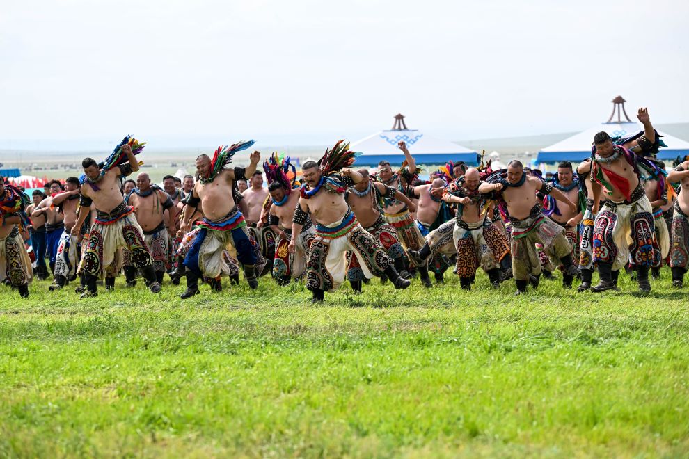 内蒙古自治区第36届旅游那达慕开幕