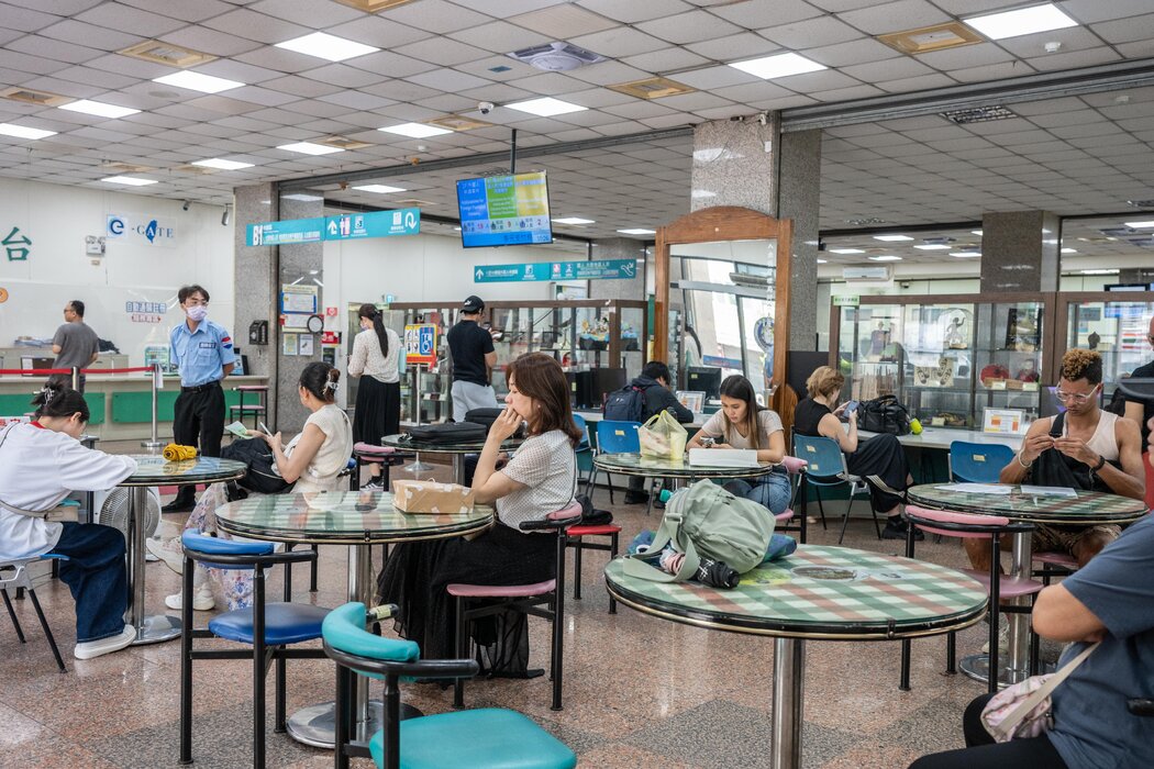 位于台北的移民署，摄于上周二。中国出生的配偶必须等待六年才能申请入籍，比其他非本地配偶多等两年。