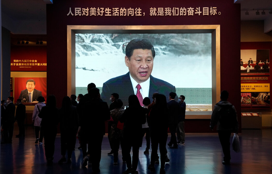 在特朗普总统最近访问北京期间，美国官员表示，中国将能够获得英伟达芯片的更先进版本。
