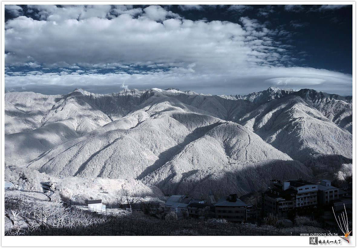 http://i.dcview.tw/gallery/201303/9630ca8ba2f2ff41a49bfec78645c09e.jpg