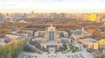 ����Ǩ���ĺ����ǰ������壬����������ָ�Ӹ����ߣ��뵳���ҡ������������ͬ�����������ˣ����������ʵ�������ʷ���塣