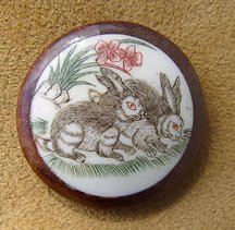 Japanese scrimshaw shank button