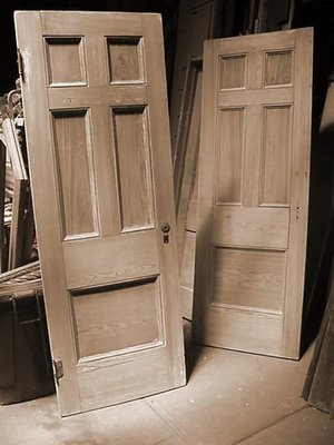 cypress-hotel-doors