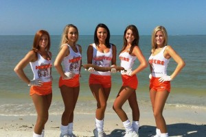 hooters-hose