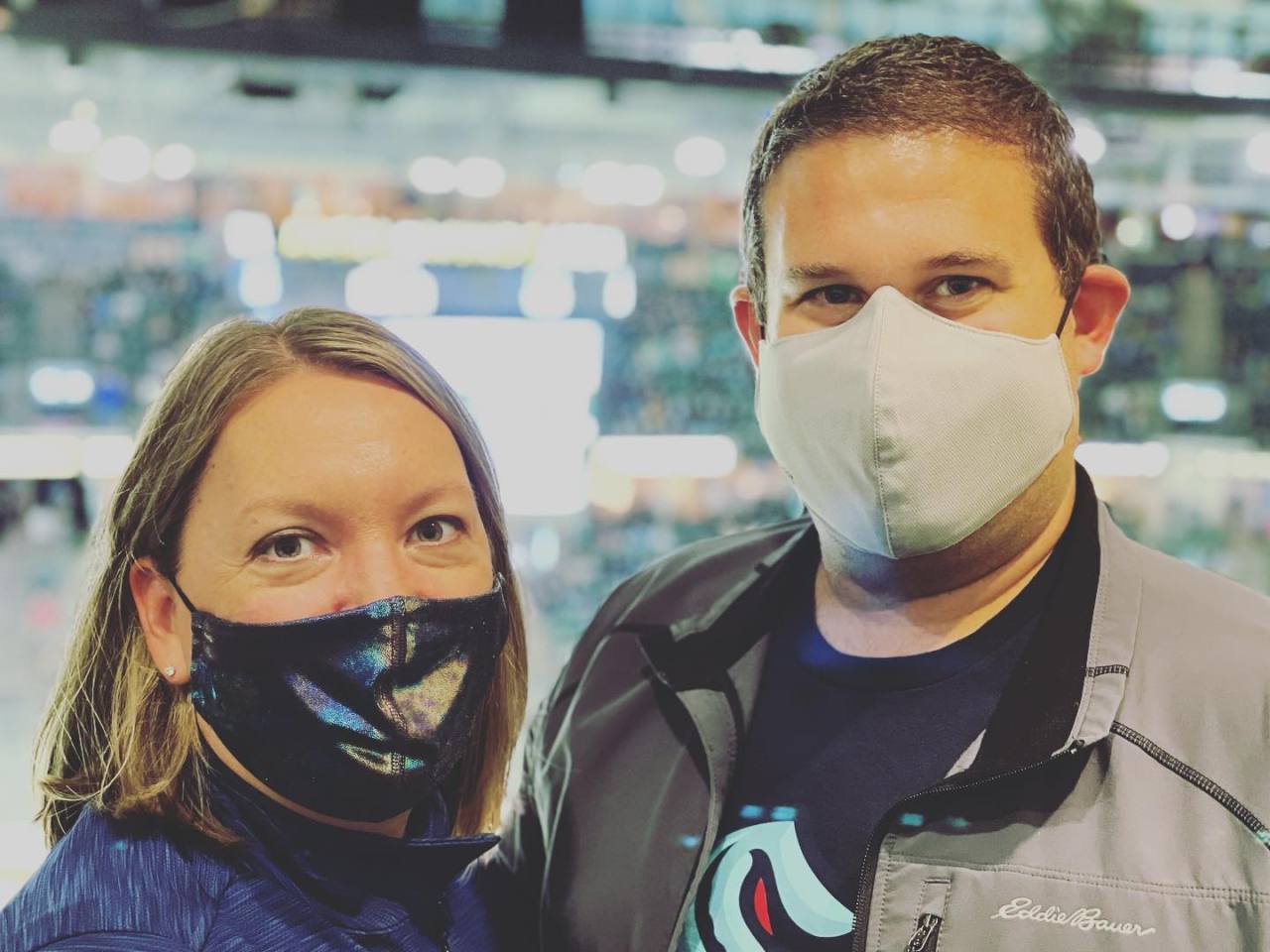 We had fun at the Kraken last night. (Thanks to the very nice journalist from The Athletic who offered to take a photo for us.) https://instagr.am/p/CUiHRxhvPEC/