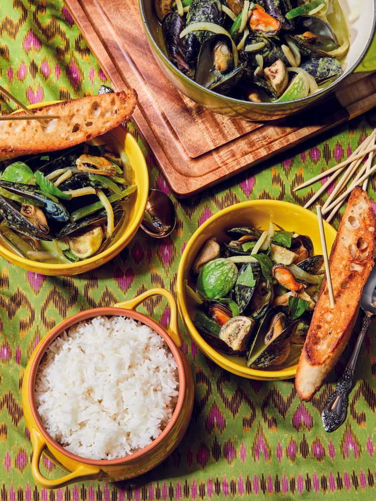 Green Curry Mussels