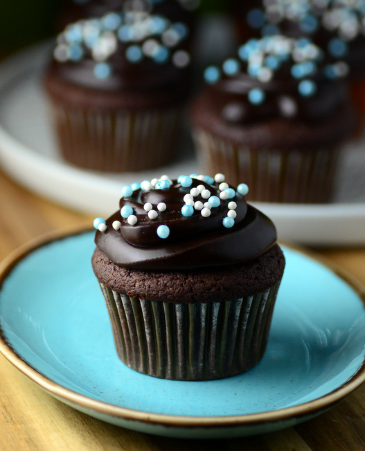 Double Chocolate Cheesecake Cupcakes