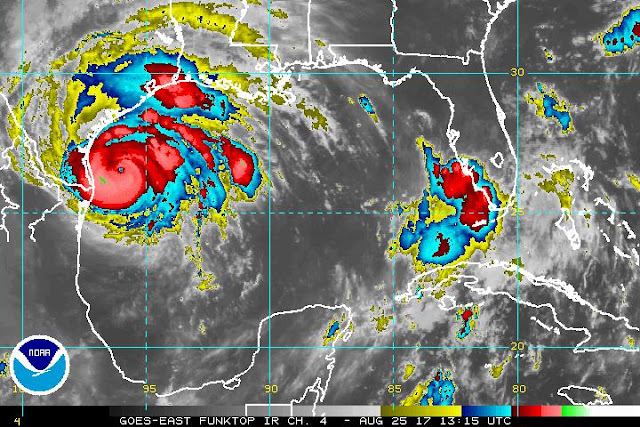 http://www.nhc.noaa.gov/satellite.php
