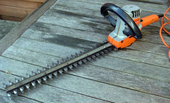 Black & Decker D470 U-272 Hedge Trimmer Black & Decker D470 U-272 Hedge Trimmer