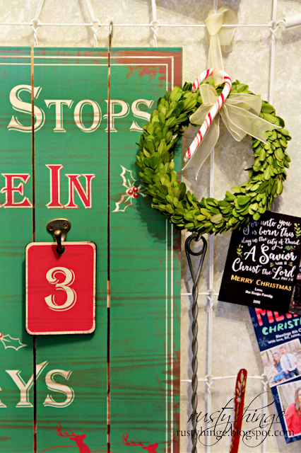 Countdown to Christmas with Balsam Hill Rusty Hinge Christmas message board
