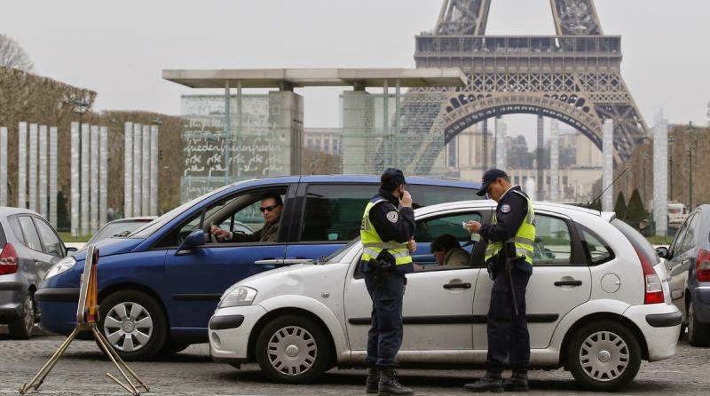 Polusi Meningkat Kendaraan di Paris Dilarang Polusi Meningkat Kendaraan di Paris Dilarang