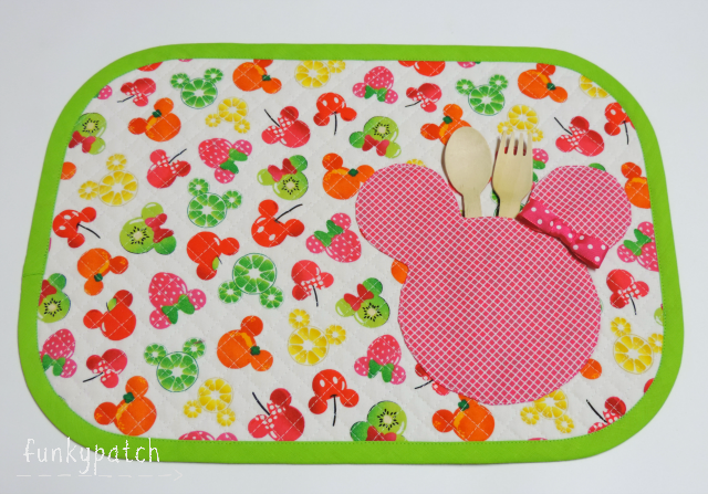 Mantelito individual Mantelito individual con bolsillo con forma de Minnie