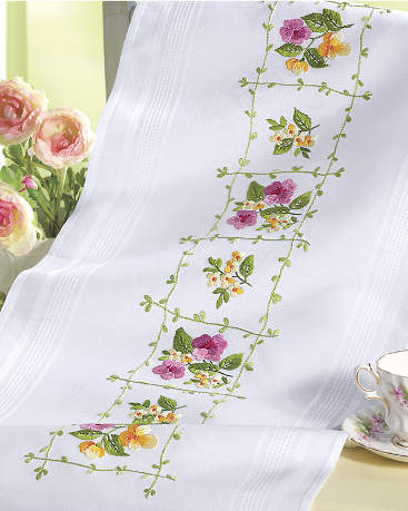 Table Runner from Duftin Table runner with bright summery flowers from Duftin
