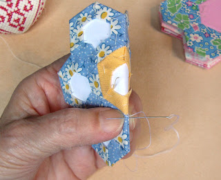 tutorial grandma's flower garden quilt, step 8