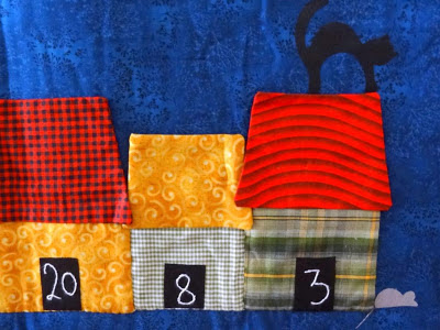 Panô com apliquê O Vilarejo Natalino detalhe II Panô com apliquê O Vilarejo Natalino, Panô de natal, Panô apliquê, Patchwork natal. Maria Adna Ateliê, Patchwor, bolsas e afins, Panô publicado revista, Apliquê publicado revista, Natal publicado revista, Patchwork apliquê,