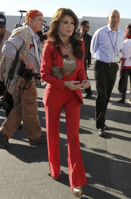 Paula Abdul wearing Men's Suits 7 Paula Abdul wearing Men's Suits 7