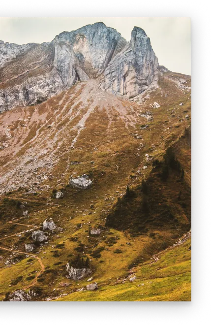 A picture of a mountain