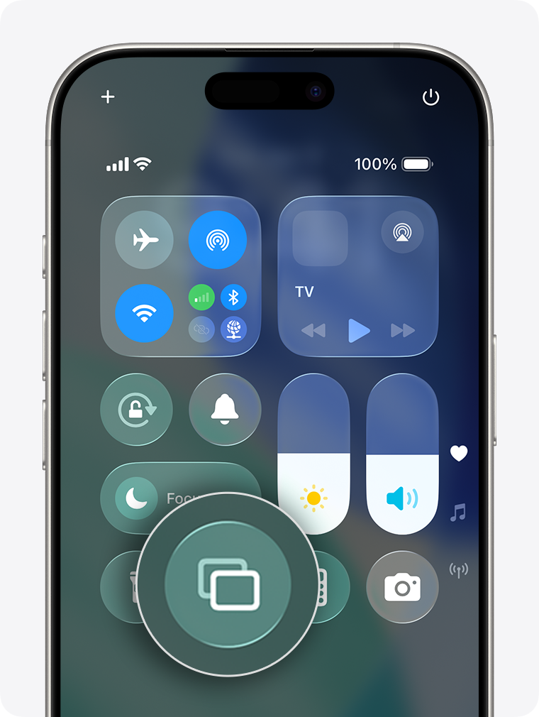 The Screen Mirroring button appears highlighted among the Control Center modules.