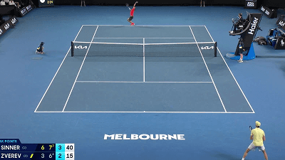 Image from an Australian Open game between Zverev and Sinner