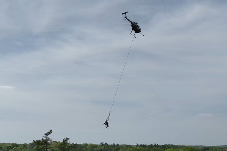 flying_linemen1