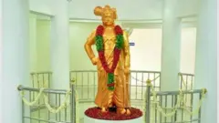 வீரபாண்டிய கட்டபொம்மன், எட்டப்பன்