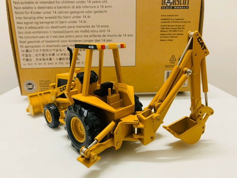 �ڥߥ˥�����NORSCOT 1/50�������� CAT 416 BACKHOE LOADER