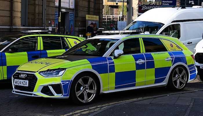 UK: Ex-policeman fined $1,355 for sharing jokes about Islam online