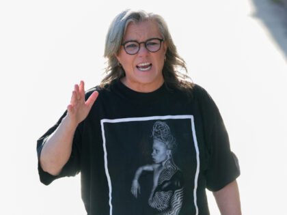 rosieOdonnellHarps LOS ANGELES, CA - AUGUST 19: Rosie O'Donnell is seen at 'Jimmy Kimmel Live!'