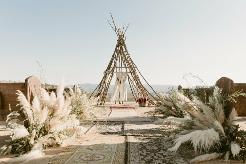 driftwood altar beach wedding inspiration - Offbeat Wed (formerly Offbeat Bride) driftwood altar beach wedding inspiration