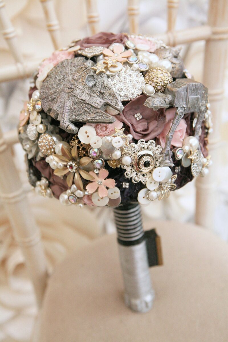 Maddison Rocks Floral Sculpture on Offbeat Bride 8 - Offbeat Wed (formerly Offbeat Bride) Maddison Rocks Floral Sculpture on Offbeat Bride 8