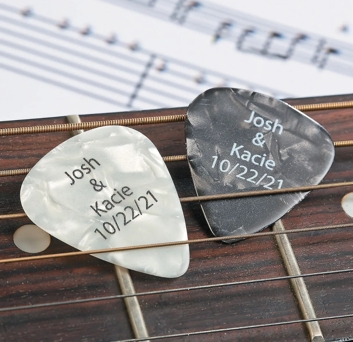 rock n roll wedding favor ideas on offbeat wed - Offbeat Wed (formerly Offbeat Bride) rock n roll wedding favor ideas on offbeat wed