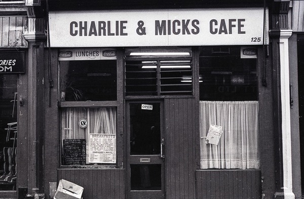 Menu_at_Charlie_and_Mick's