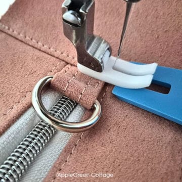 Sewing thick bag layers with clips on a domestic sewing machine
