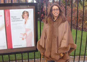 At Kensington Palace, the day before giving testimony (Dec 2007)