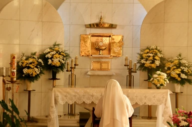 find live adoration chapel