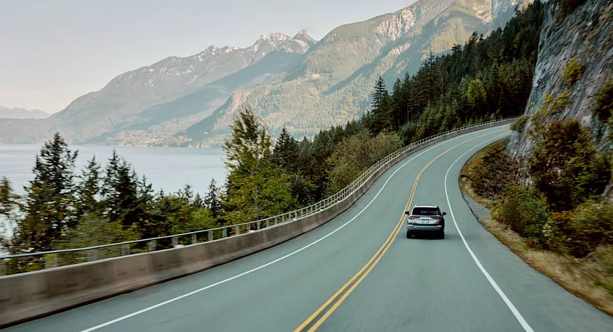 Driving on the Sea-to-Sky highway near Horseshoe Bay