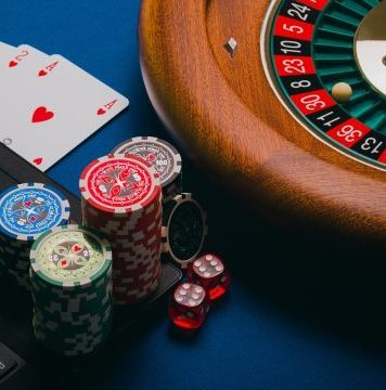 How Table Games Keep Their Classic Feel Inside an Online Casino Lobby playing cards on brown wooden table