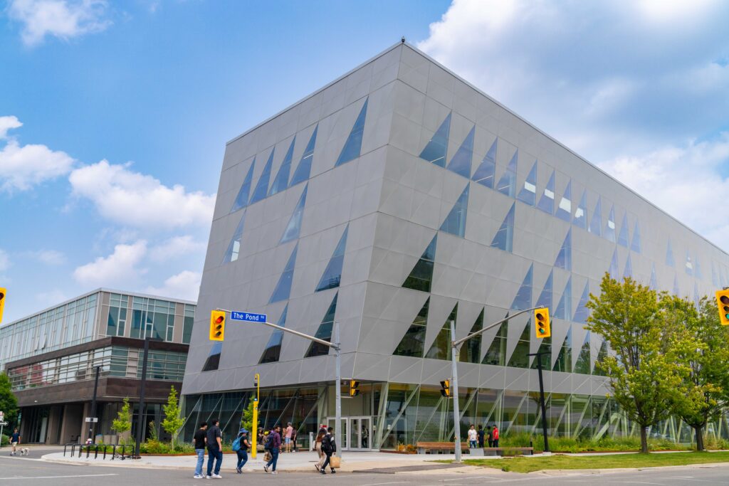 Exterior shot of the School of Continuing Studies Building
